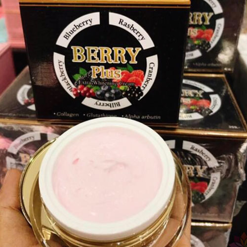Kem Dưỡng Trắng Da, Trị Mụn Ban Đêm Berry Plus Extra Whitening Cream Thái Lan 20g